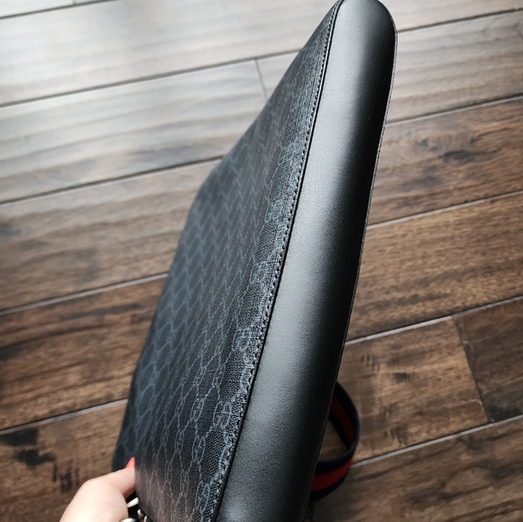 Authentic Gucci GG messenger bag - Picture 8 of 12